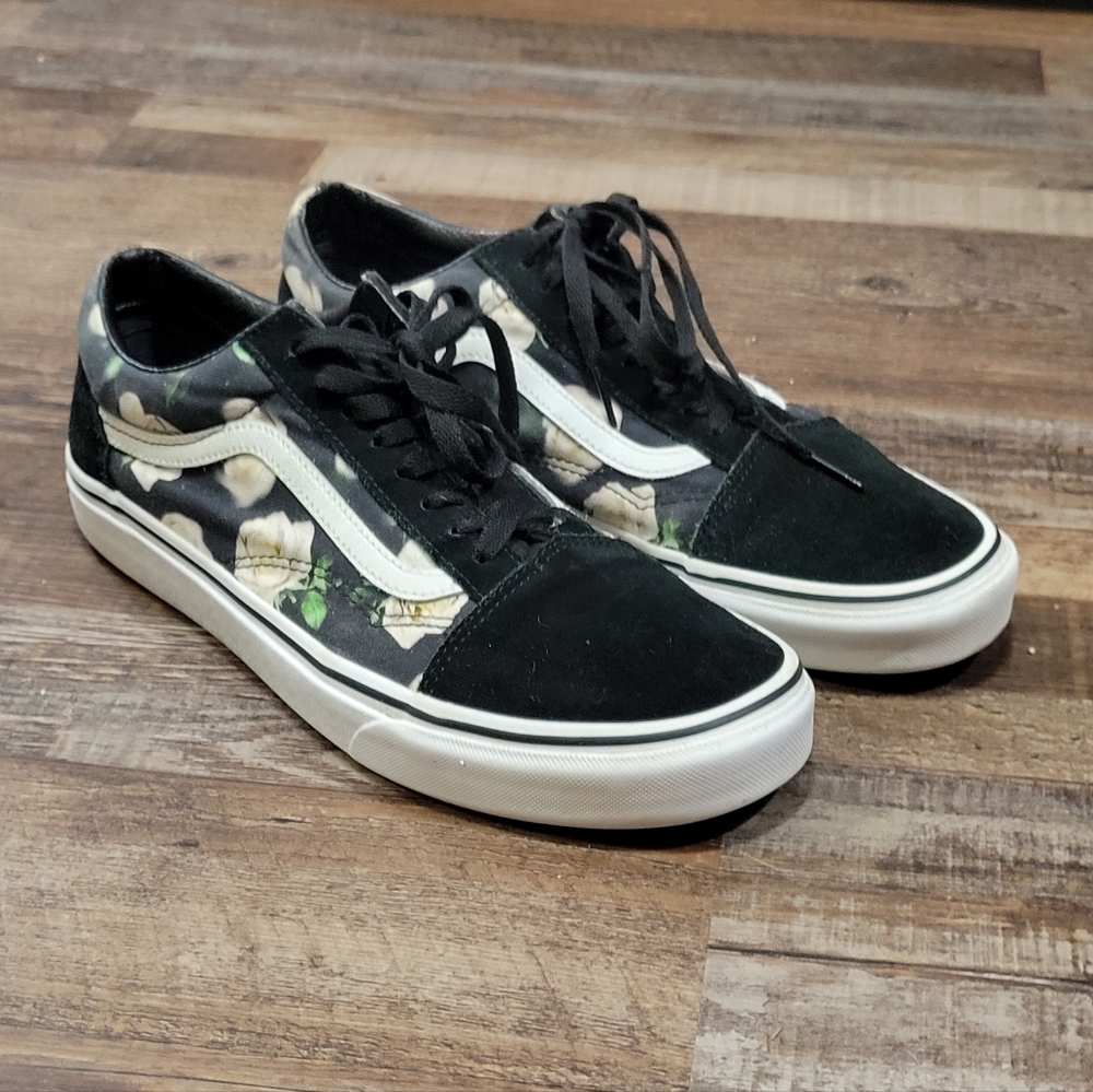 Vans Old Skool Romantic Floral Black w White Skate Shoes